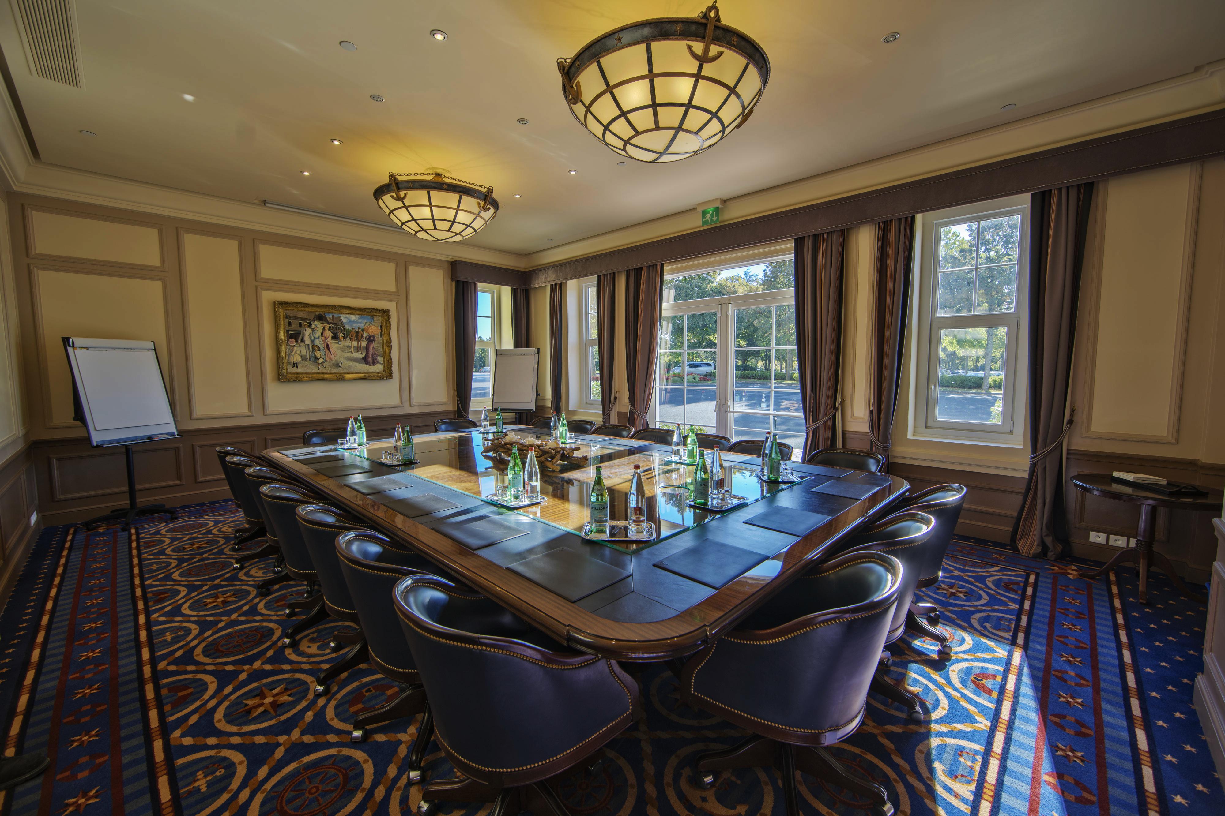Disney Newport Bay Club Chessy  Exterior photo