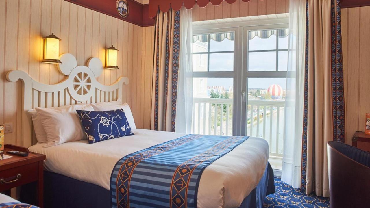 Disney Newport Bay Club Chessy  Exterior photo