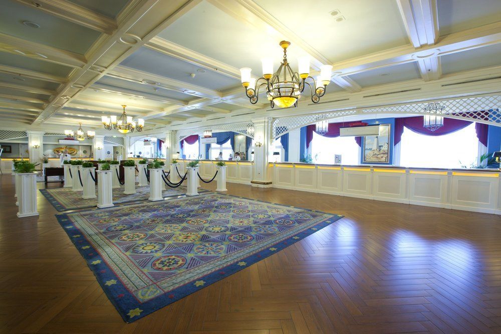 Disney Newport Bay Club Chessy  Exterior photo