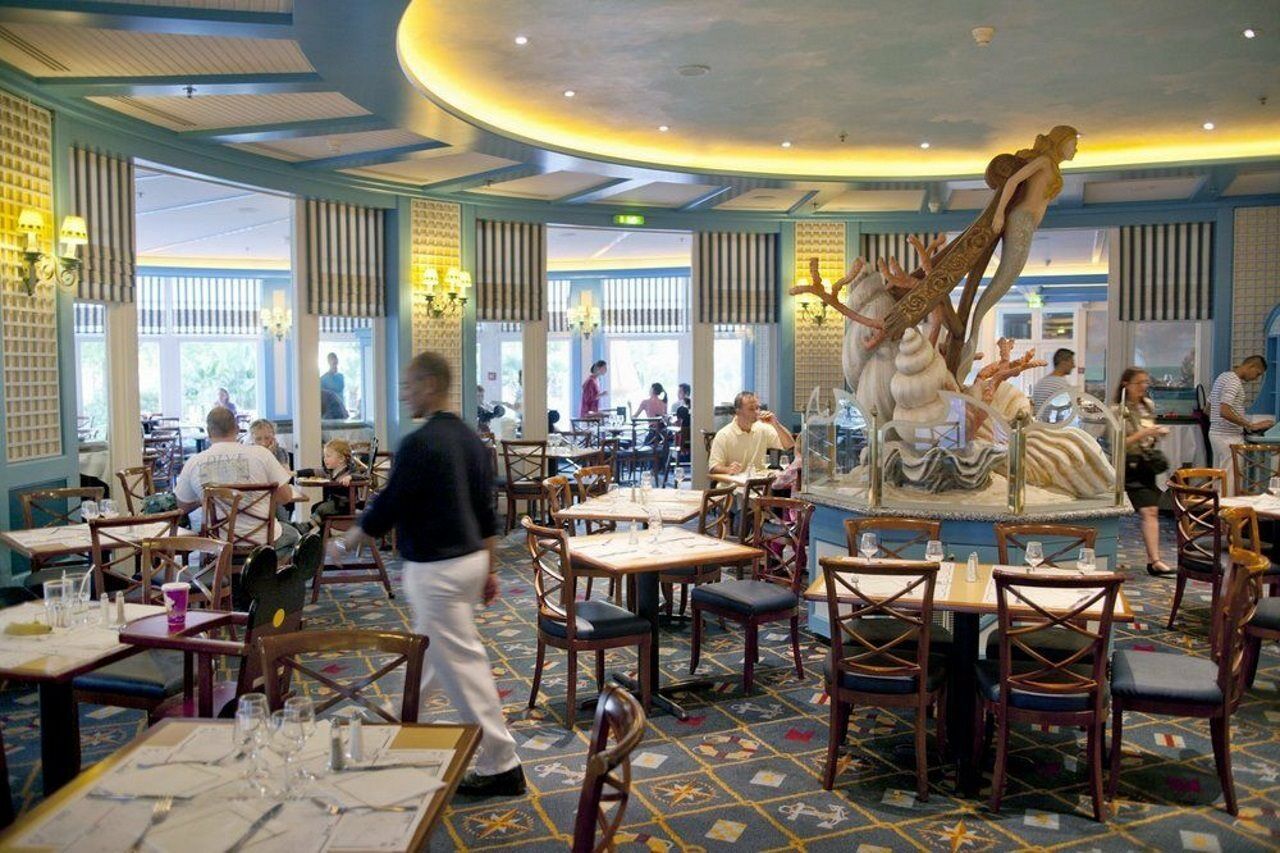 Disney Newport Bay Club Chessy  Exterior photo